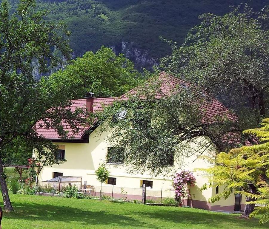 Apartments And Rooms Oasis Of Peace Bovec Exteriör bild